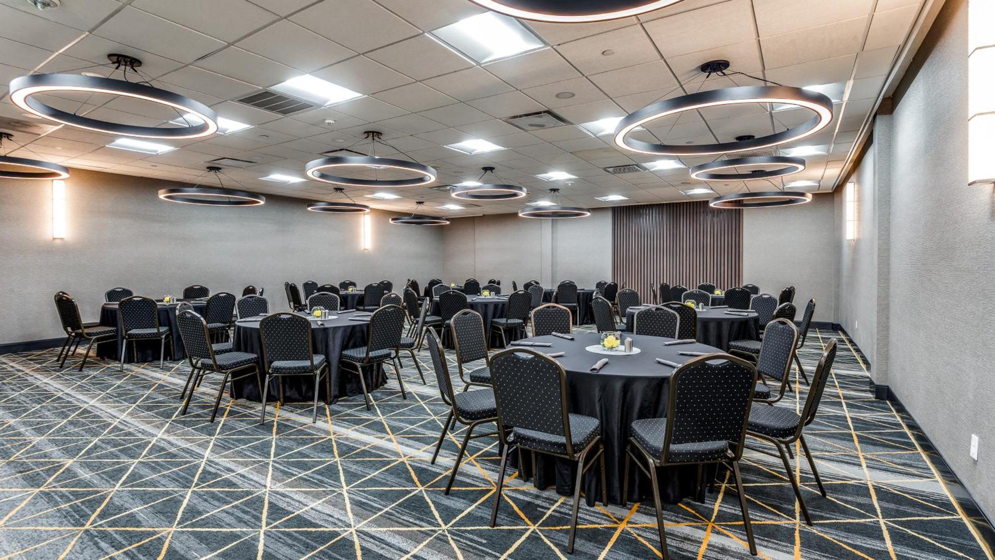 Staybridge Suites Dallas Market Ctr Love Field, An Ihg Hotel Экстерьер фото