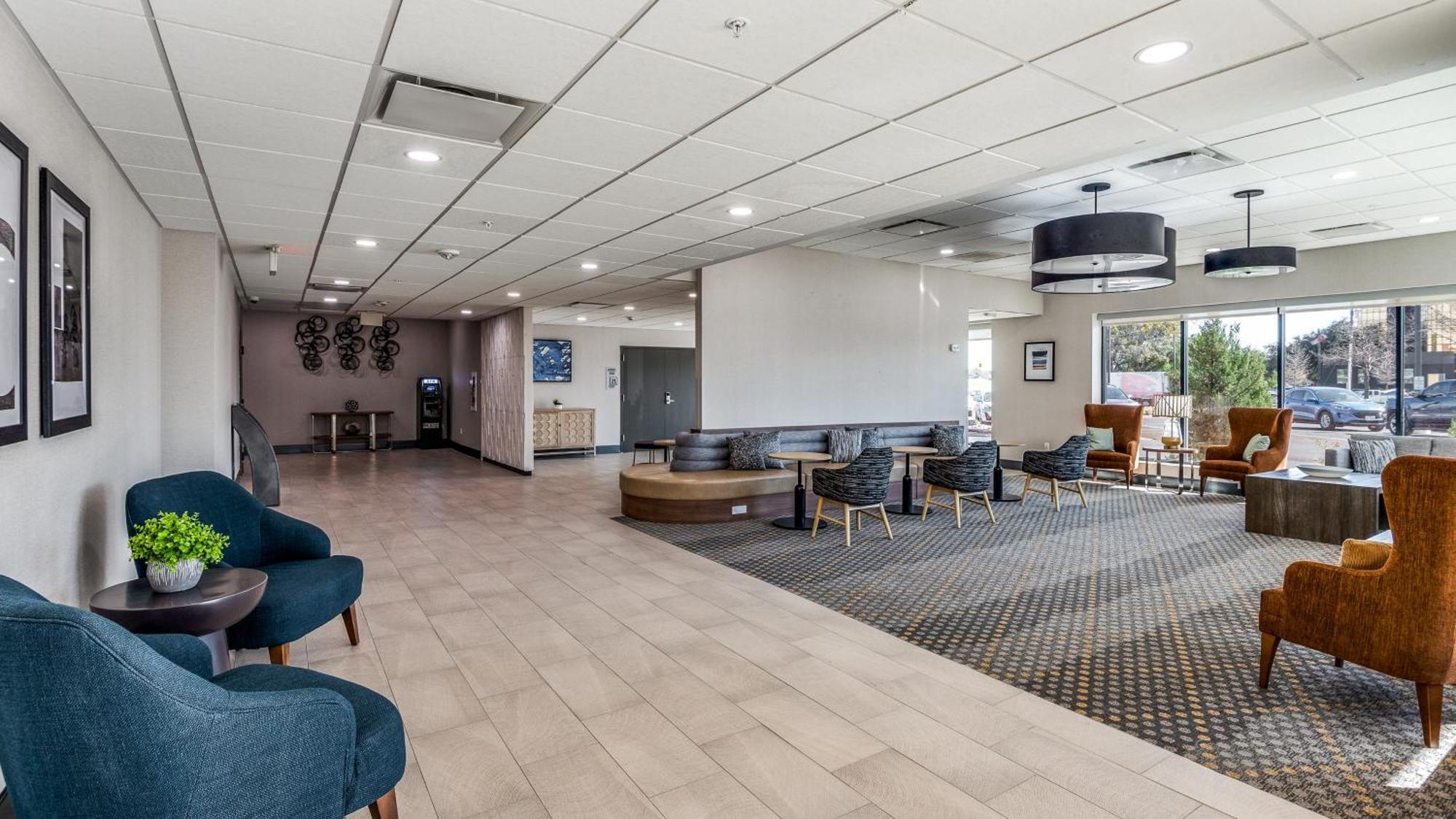 Staybridge Suites Dallas Market Ctr Love Field, An Ihg Hotel Экстерьер фото