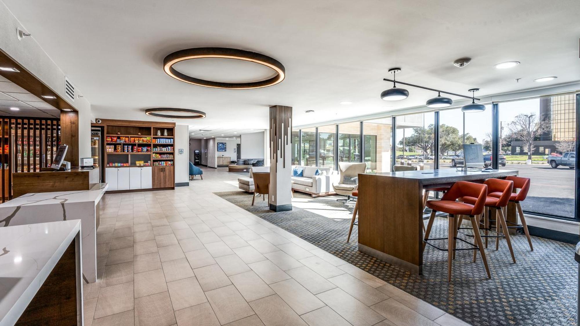 Staybridge Suites Dallas Market Ctr Love Field, An Ihg Hotel Экстерьер фото