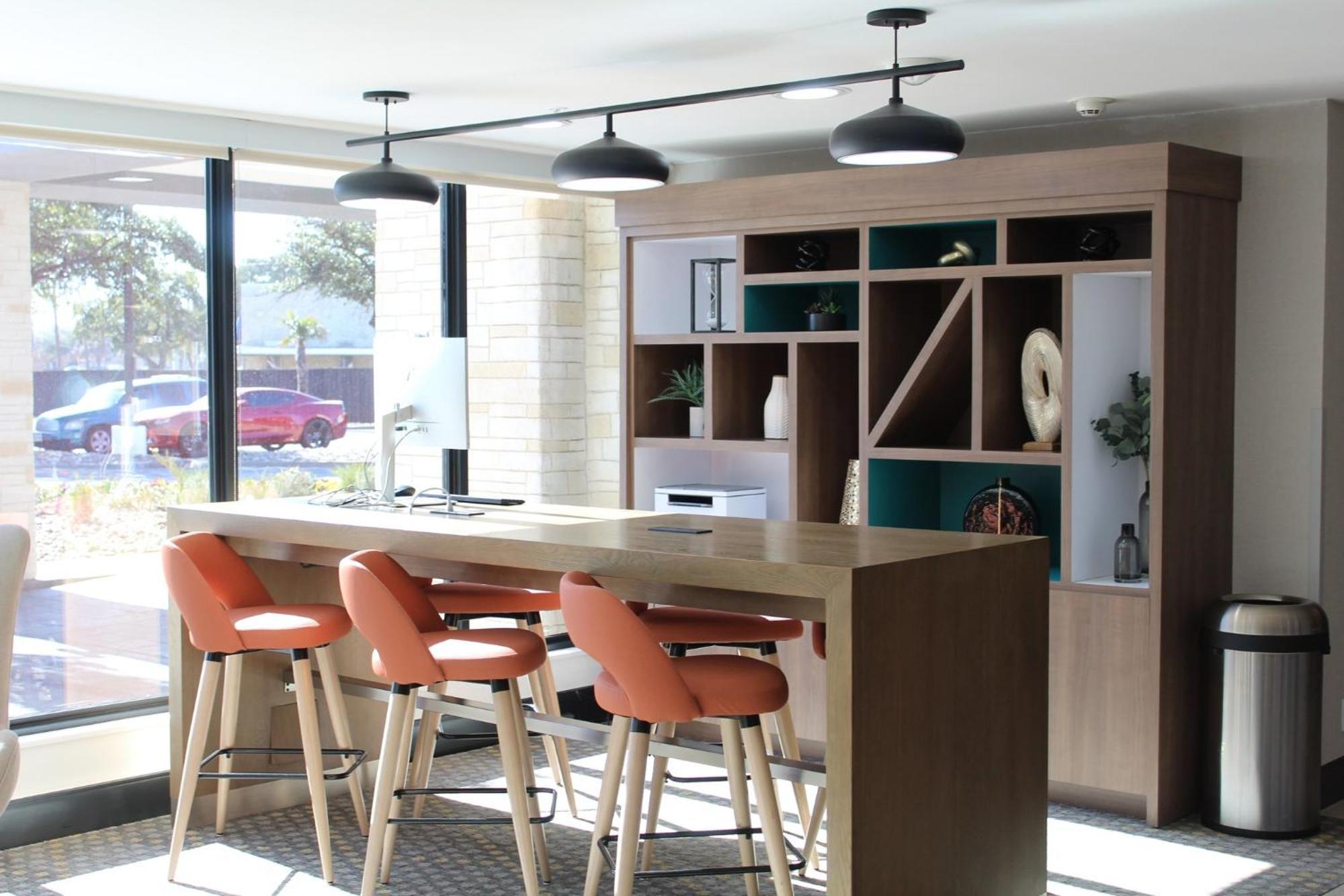 Staybridge Suites Dallas Market Ctr Love Field, An Ihg Hotel Экстерьер фото