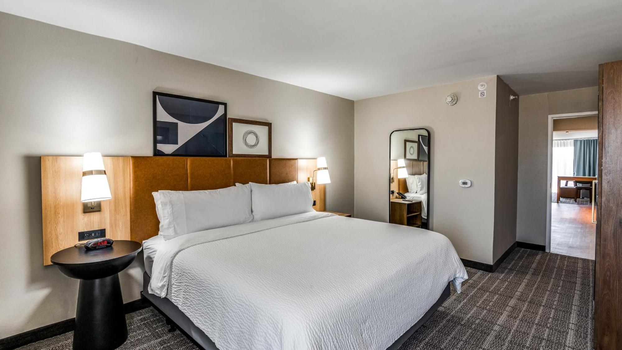 Staybridge Suites Dallas Market Ctr Love Field, An Ihg Hotel Экстерьер фото